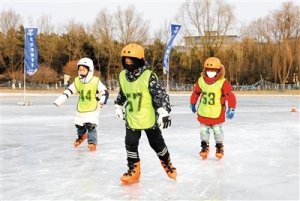 <b>ɽ��ʡ��ͬ�С��������ѩ�˶���ɫѧУ��������������</b>